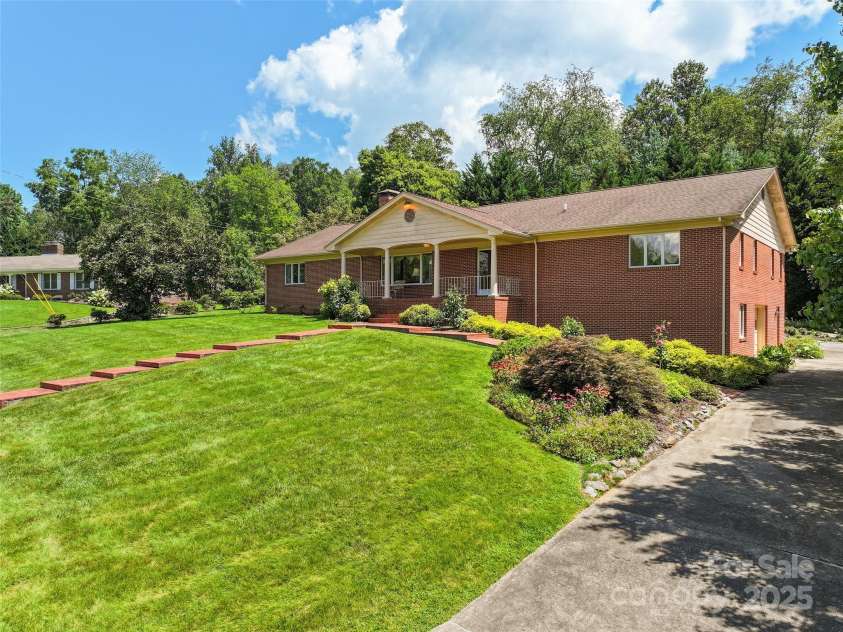30 Harrell Drive, Lake Junaluska, NC 28745.  MLS# CAR4291834, YatesRealty ID 34112. 
