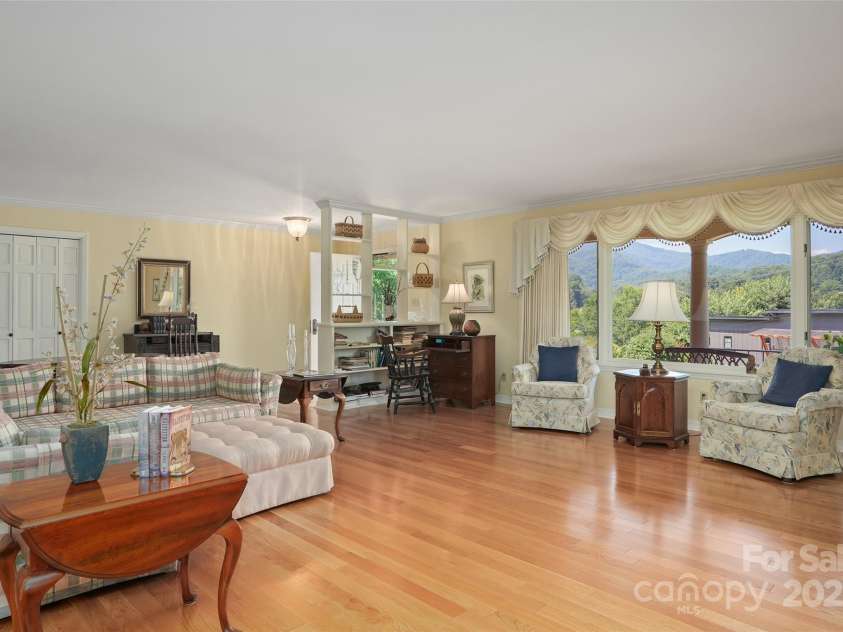 30 Harrell Drive, Lake Junaluska, NC 28745.  MLS# CAR4291834, YatesRealty ID 34112. 