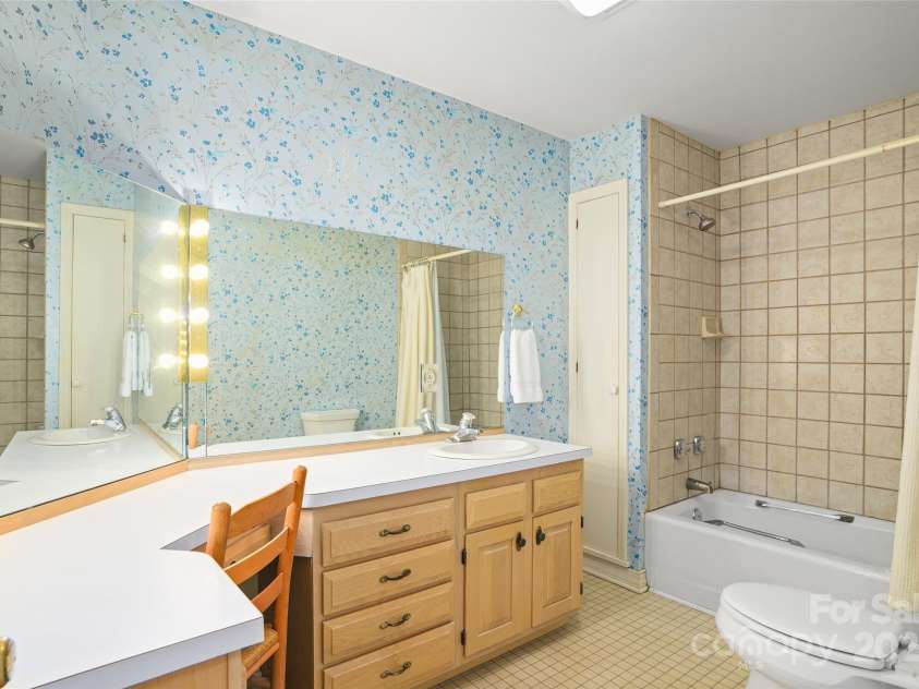 30 Harrell Drive, Lake Junaluska, NC 28745.  MLS# CAR4291834, YatesRealty ID 34112. 