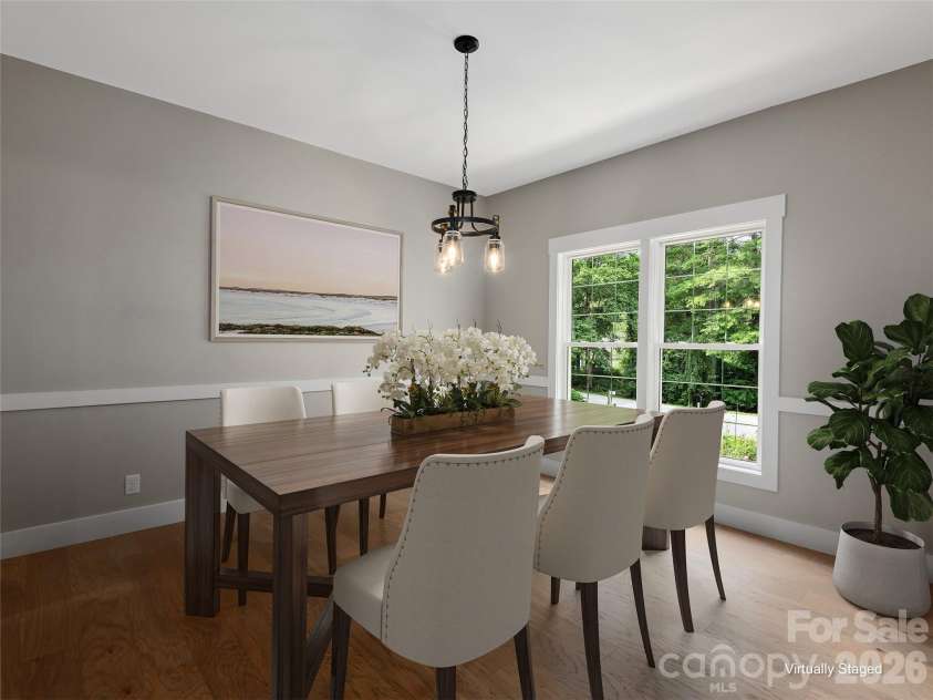 104 Arrowood Lane, Hendersonville, NC 28791.  MLS# CAR4398141, YatesRealty ID 34113. 