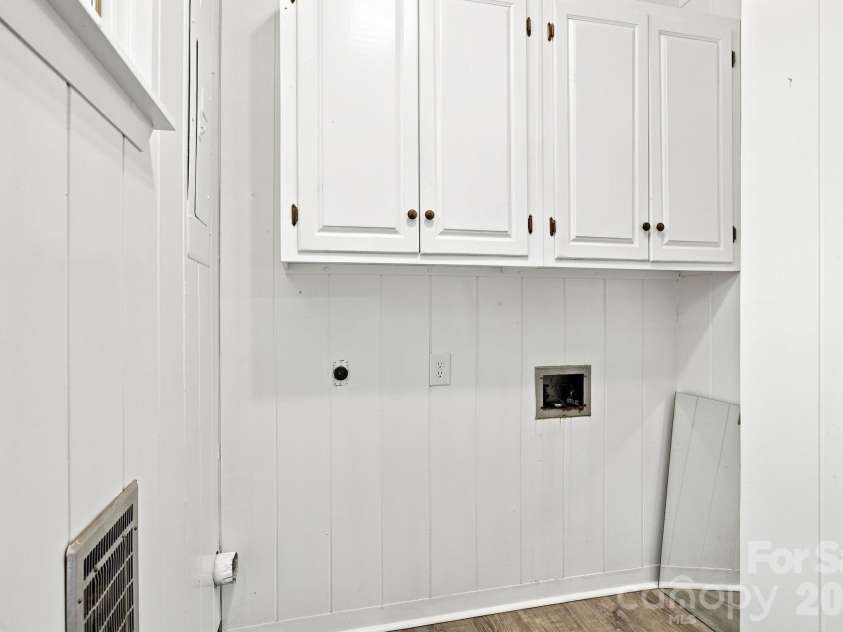 803 24th Street, Newton, NC 28658.  MLS# CAR4392856, YatesRealty ID 34114. Laundry room