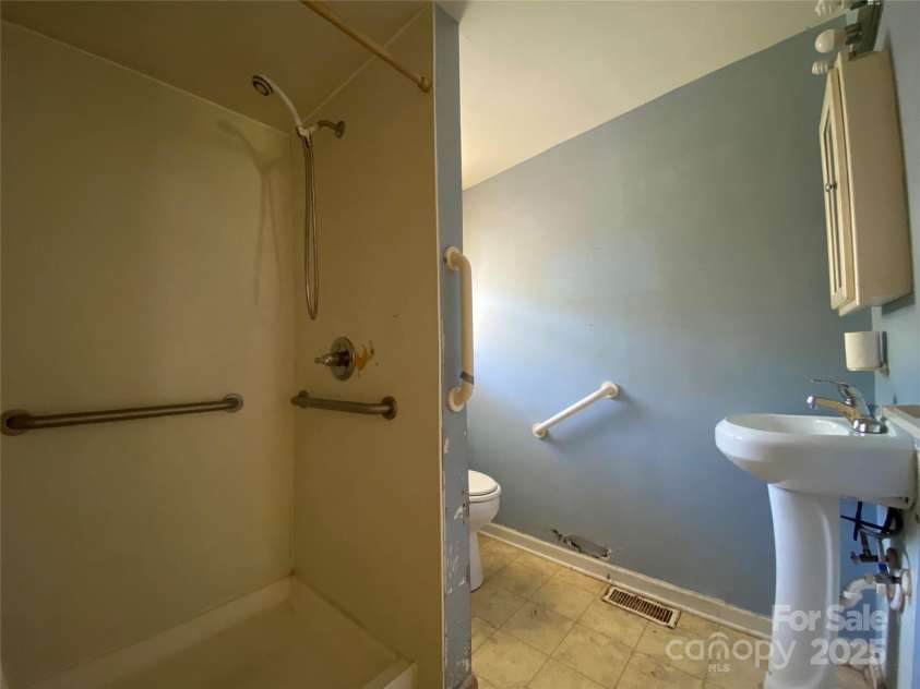 1290 Neelys Creek Road, Rock Hill, SC 29730.  MLS# CAR4294513, YatesRealty ID 34115. 