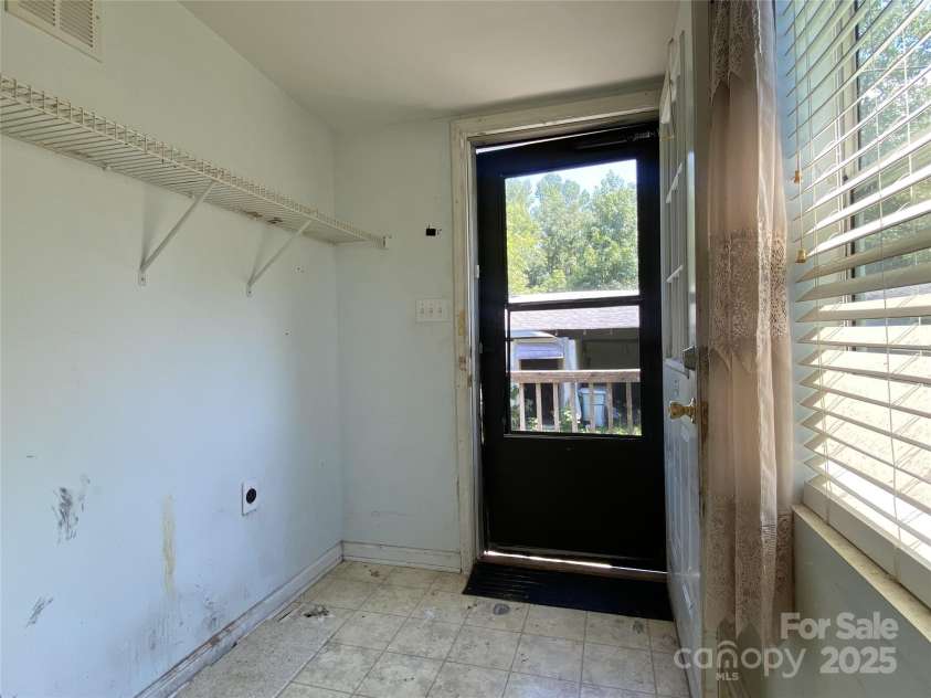 1290 Neelys Creek Road, Rock Hill, SC 29730.  MLS# CAR4294513, YatesRealty ID 34115. 