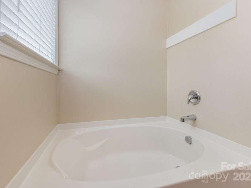 3225 Saddlebrook Drive, Midland, NC 28107.  MLS# CAR4295181, YatesRealty ID 34119. 