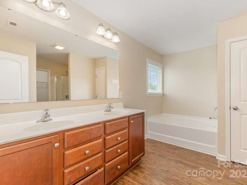 3225 Saddlebrook Drive, Midland, NC 28107.  MLS# CAR4295181, YatesRealty ID 34119. 