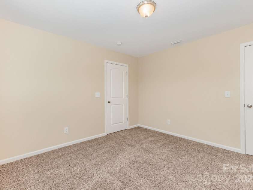 3225 Saddlebrook Drive, Midland, NC 28107.  MLS# CAR4295181, YatesRealty ID 34119. 