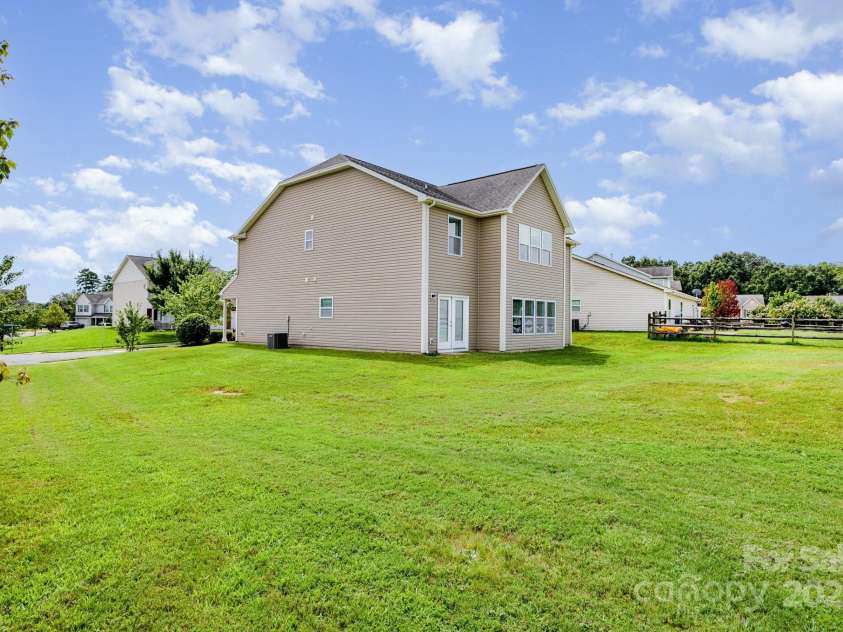 3225 Saddlebrook Drive, Midland, NC 28107.  MLS# CAR4295181, YatesRealty ID 34119. 