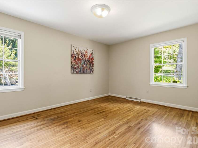 3900 Riverbend Road, Charlotte, NC 28210.  MLS# CAR4396469, YatesRealty ID 34119. 