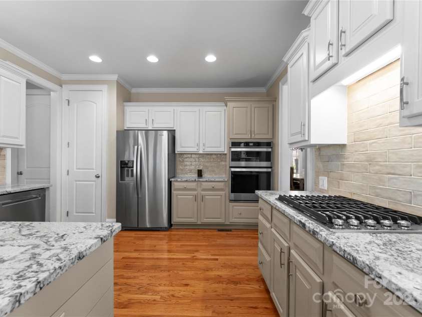 3018 Stanbury Drive, Matthews, NC 28104.  MLS# CAR4237854, YatesRealty ID 3412. 