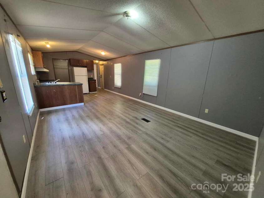 193 Teva Hollow Lane, Taylorsville, NC 28681.  MLS# CAR4294082, YatesRealty ID 34120. 