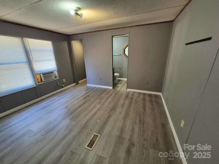 193 Teva Hollow Lane, Taylorsville, NC 28681.  MLS# CAR4294082, YatesRealty ID 34120. 