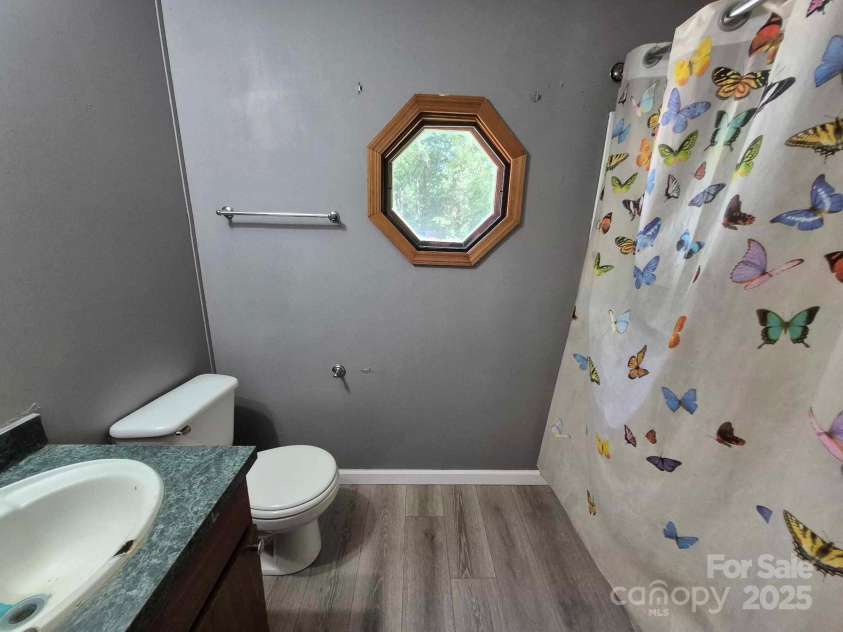 193 Teva Hollow Lane, Taylorsville, NC 28681.  MLS# CAR4294082, YatesRealty ID 34120. 