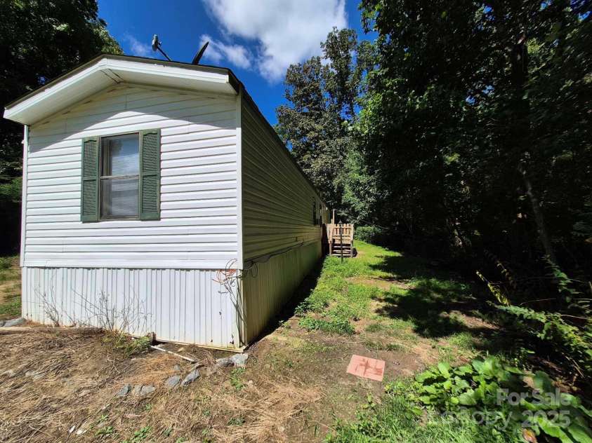 193 Teva Hollow Lane, Taylorsville, NC 28681.  MLS# CAR4294082, YatesRealty ID 34120. 