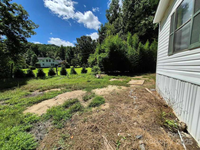 193 Teva Hollow Lane, Taylorsville, NC 28681.  MLS# CAR4294082, YatesRealty ID 34120. 