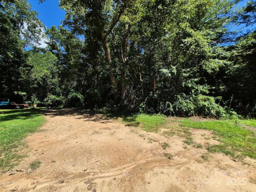 193 Teva Hollow Lane, Taylorsville, NC 28681.  MLS# CAR4294082, YatesRealty ID 34120. 