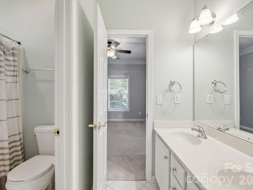 3529 Mountain Cove Drive, Charlotte, NC 28216.  MLS# CAR4394140, YatesRealty ID 34120. 