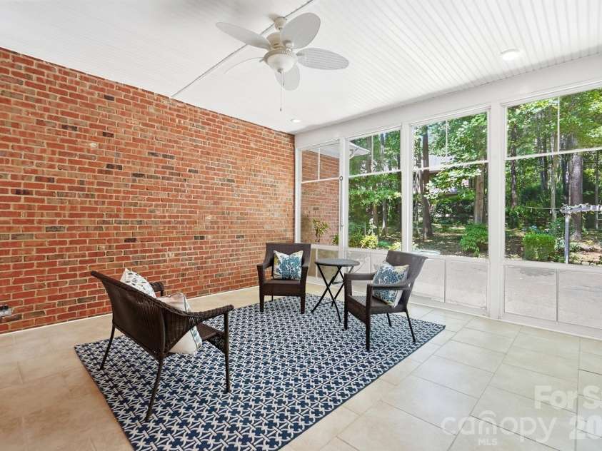 3529 Mountain Cove Drive, Charlotte, NC 28216.  MLS# CAR4394140, YatesRealty ID 34120. 