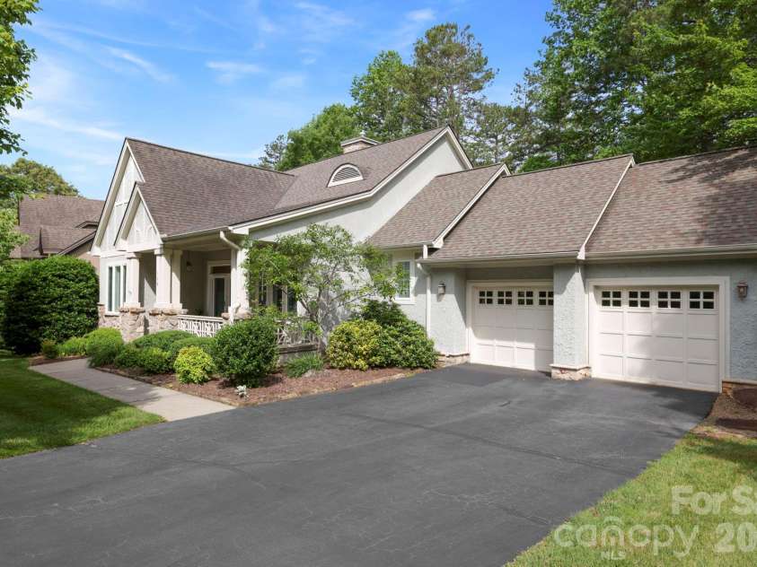 169 Camptown Road, Brevard, NC 28712.  MLS# CAR4387417, YatesRealty ID 34121. 