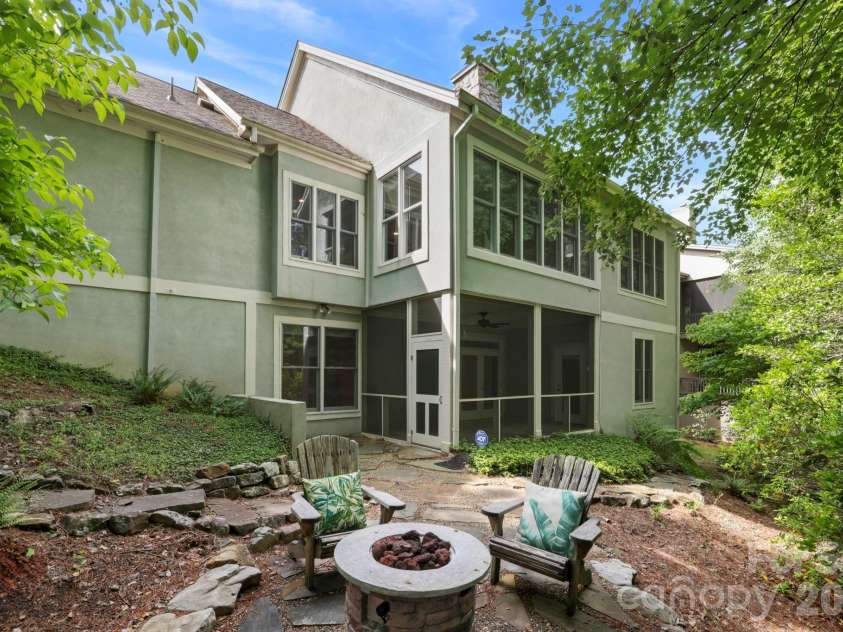 169 Camptown Road, Brevard, NC 28712.  MLS# CAR4387417, YatesRealty ID 34121. 