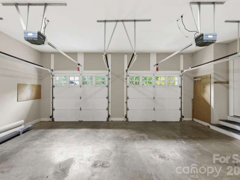 169 Camptown Road, Brevard, NC 28712.  MLS# CAR4387417, YatesRealty ID 34121. 