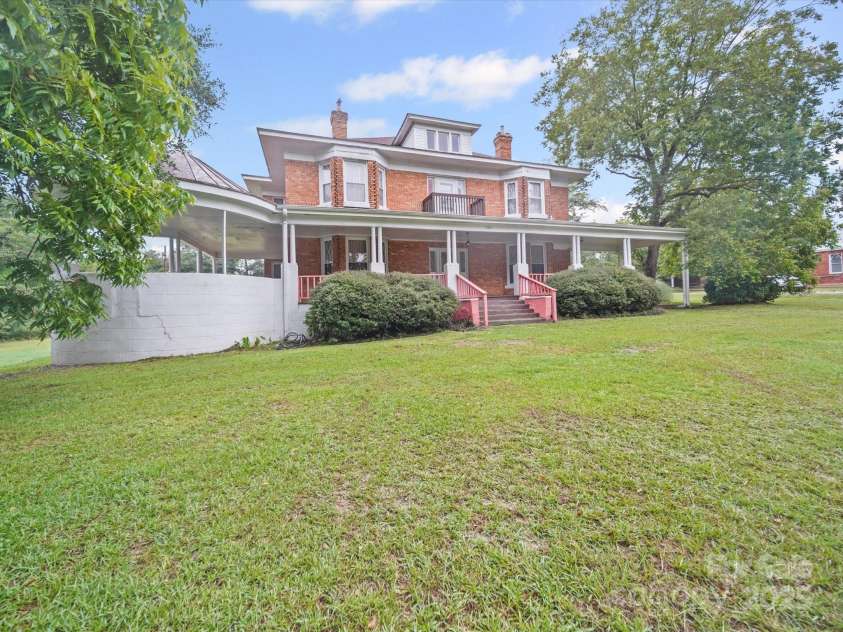 321 Main Street, Morven, NC 28119.  MLS# CAR4287589, YatesRealty ID 34122. 