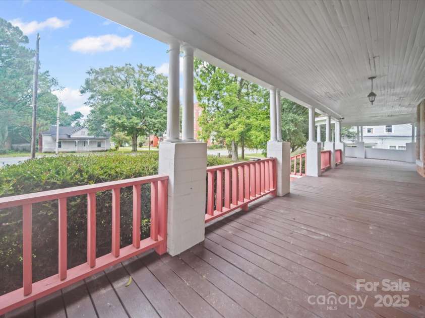 321 Main Street, Morven, NC 28119.  MLS# CAR4287589, YatesRealty ID 34122. 