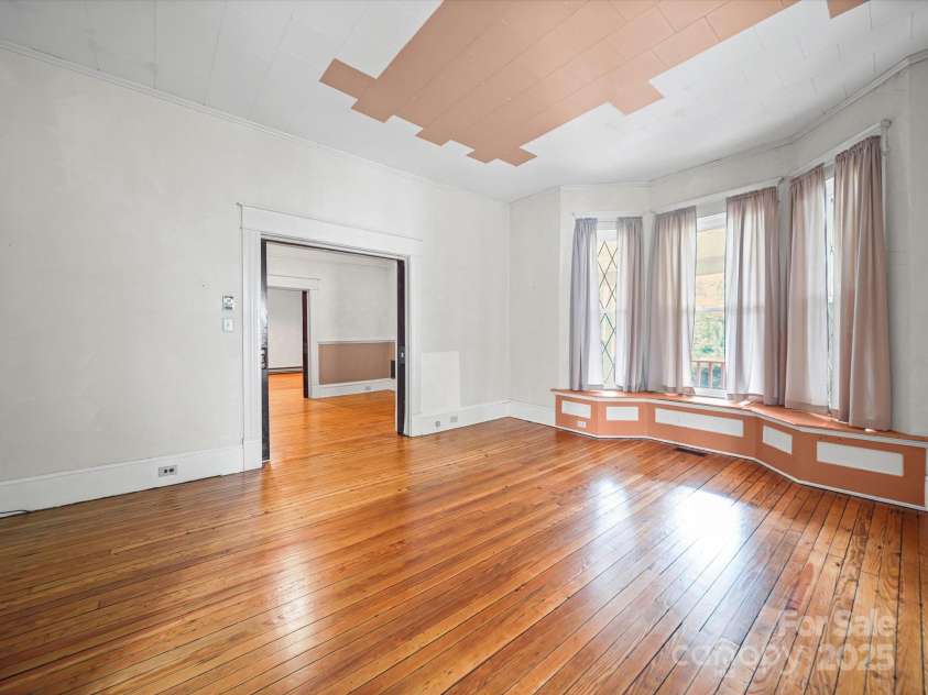 321 Main Street, Morven, NC 28119.  MLS# CAR4287589, YatesRealty ID 34122. 