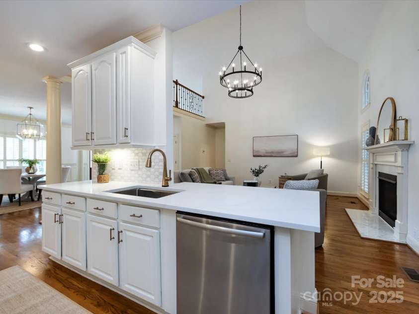 5816 Valley Stream Trail, Waxhaw, NC 28173.  MLS# CAR4262900, YatesRealty ID 34123. 