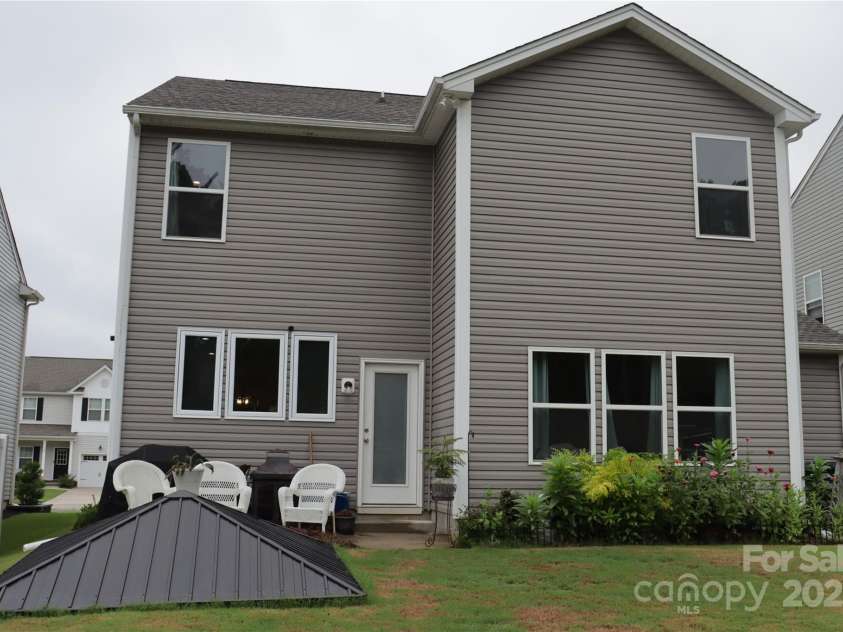 108 Fairfield Drive, Troutman, NC 28166.  MLS# CAR4289512, YatesRealty ID 34124. 