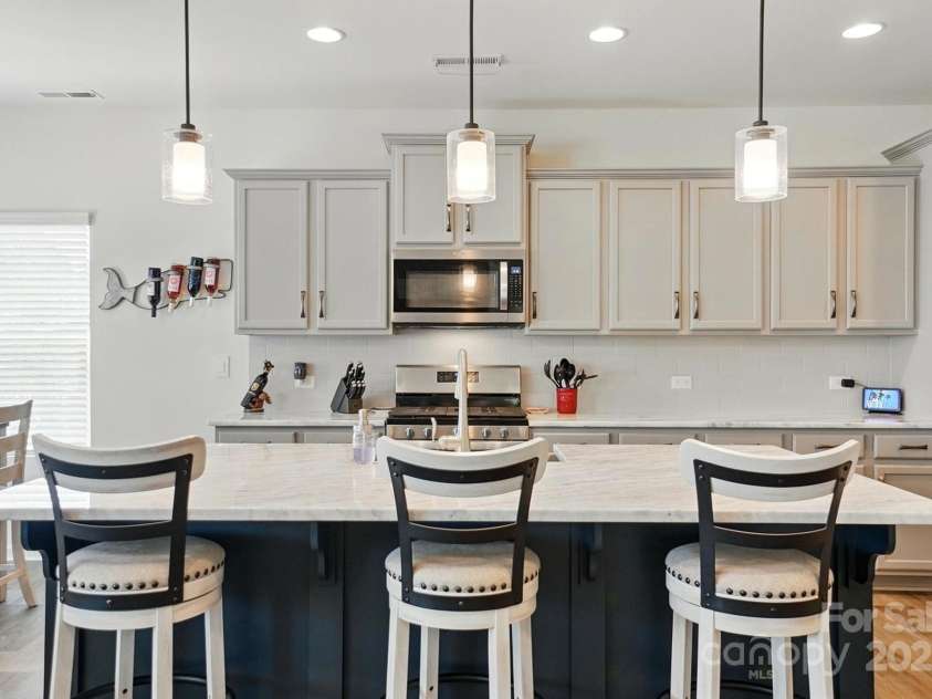 1578 Whitman Court, York, SC 29745.  MLS# CAR4247411, YatesRealty ID 34125. 