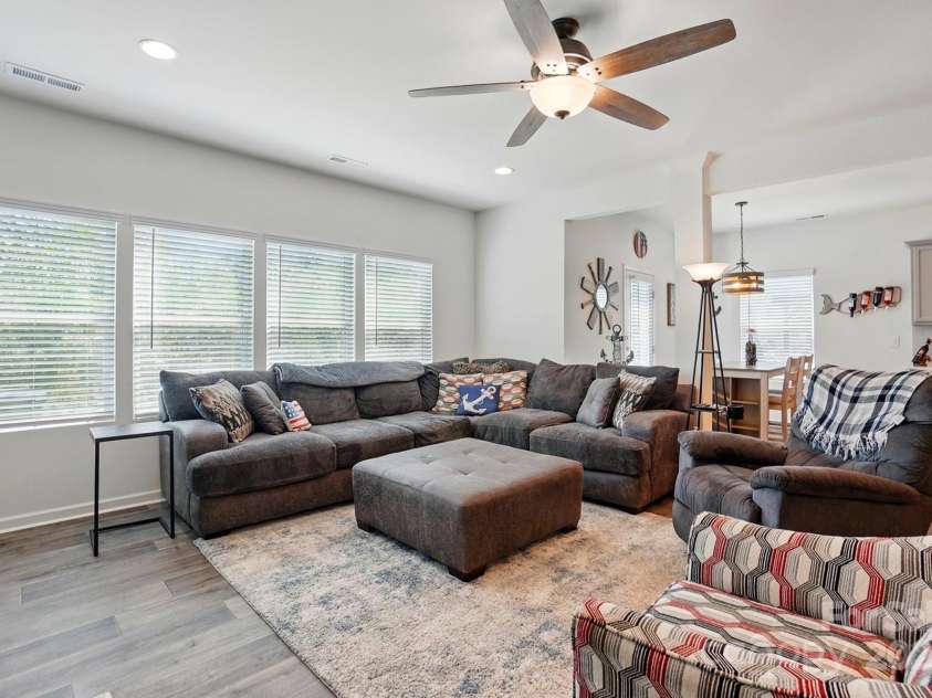 1578 Whitman Court, York, SC 29745.  MLS# CAR4247411, YatesRealty ID 34125. Excellent layout, Feedback from open houses- home feels much more spacious than homes larger than this one.