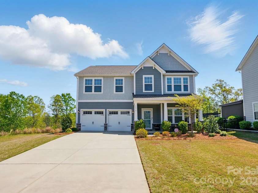 1578 Whitman Court, York, SC 29745.  MLS# CAR4247411, YatesRealty ID 34125. Located in the award-winning  Clover school district!