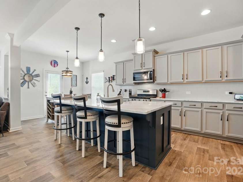 1578 Whitman Court, York, SC 29745.  MLS# CAR4247411, YatesRealty ID 34125. The kitchen you have dreamed of awaits.