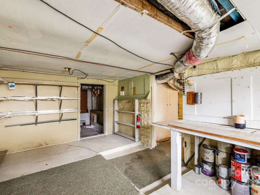141 Macedonia Road, Asheville, NC 28804.  MLS# CAR4291838, YatesRealty ID 34126. 