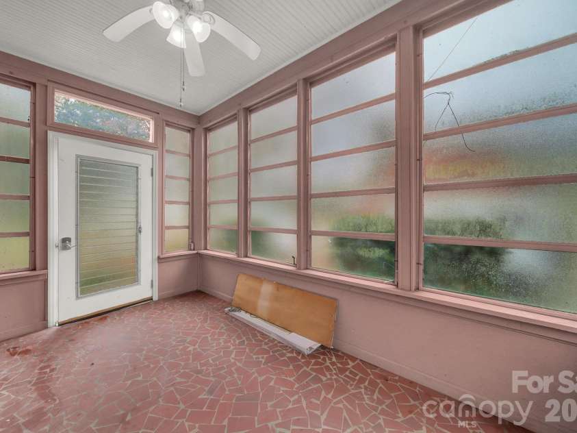 951 Cedar Street, Rock Hill, SC 29730.  MLS# CAR4398031, YatesRealty ID 34126. 
