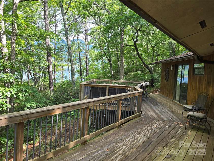 12 White Oak Trail, Black Mountain, NC 28711.  MLS# CAR4287662, YatesRealty ID 34127. 