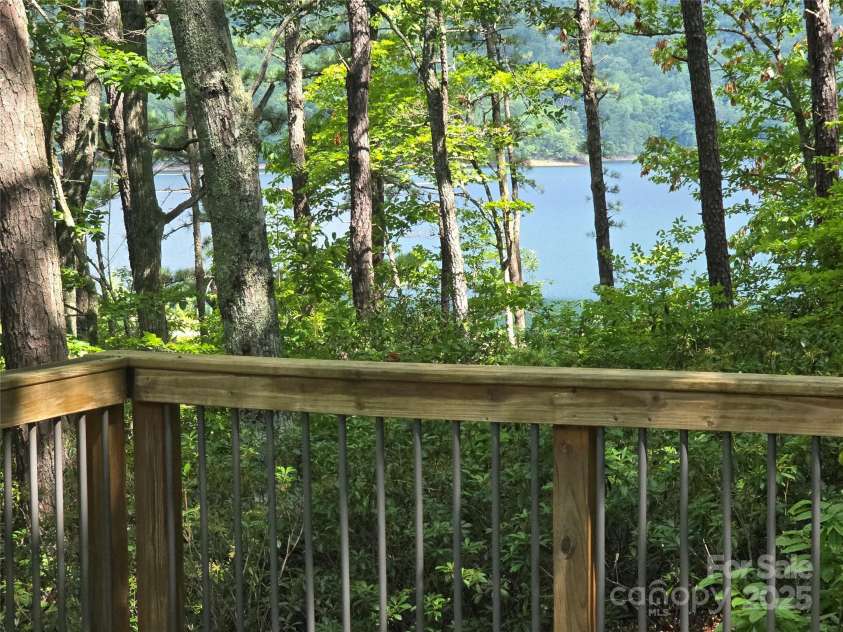 12 White Oak Trail, Black Mountain, NC 28711.  MLS# CAR4287662, YatesRealty ID 34127. 