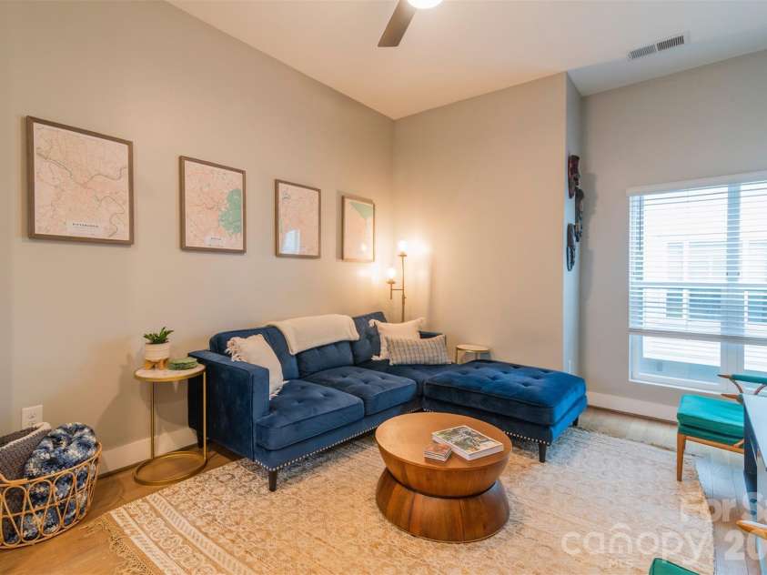 2012 Upstate Way, Charlotte, NC 28206.  MLS# CAR4396274, YatesRealty ID 34127. 