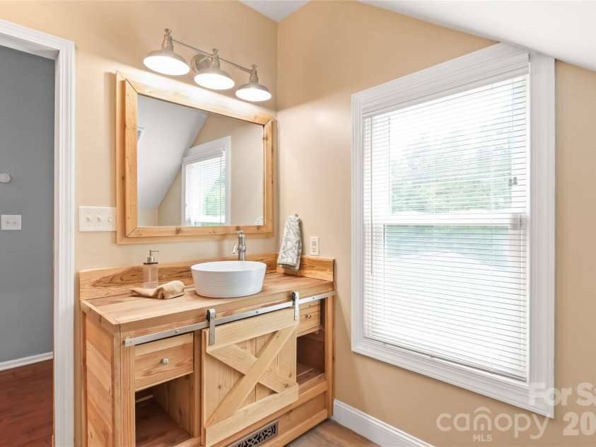 1241 Sierra Road, York, SC 29745.  MLS# CAR4394792, YatesRealty ID 34128. 