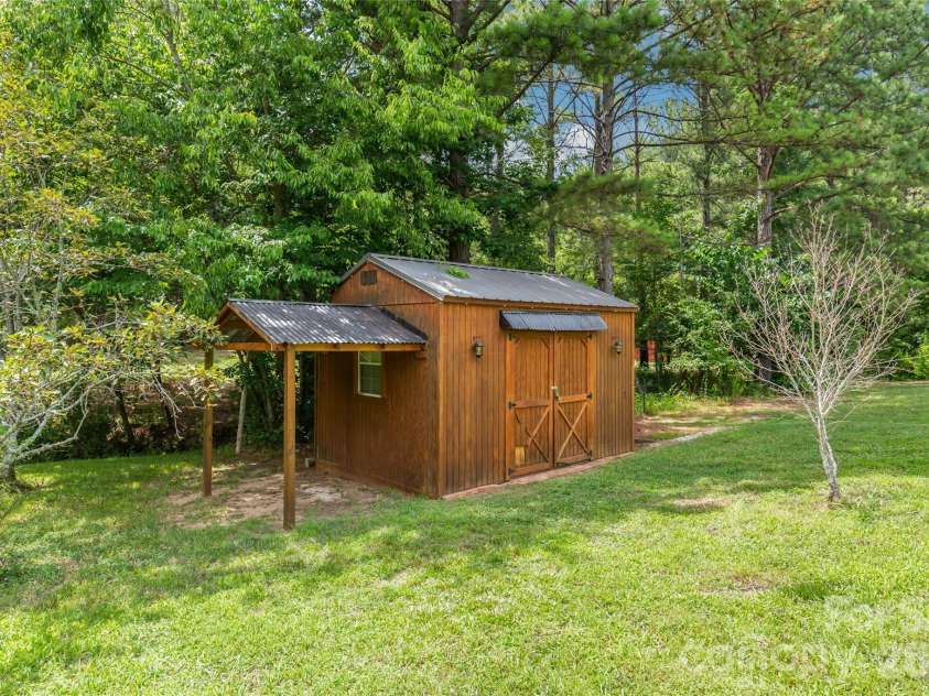 1241 Sierra Road, York, SC 29745.  MLS# CAR4394792, YatesRealty ID 34128. 