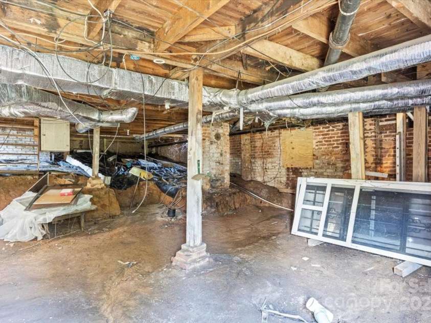 412 Wilson Street, Lenoir, NC 28645.  MLS# CAR4330360, YatesRealty ID 3413. 