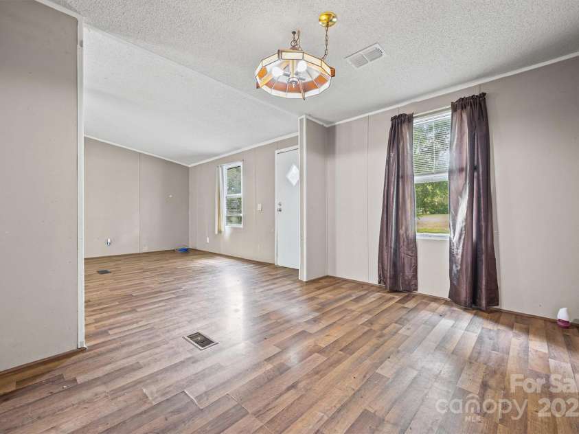 189 Schoolside Drive, Rock Hill, SC 29730.  MLS# CAR4293748, YatesRealty ID 34130. 