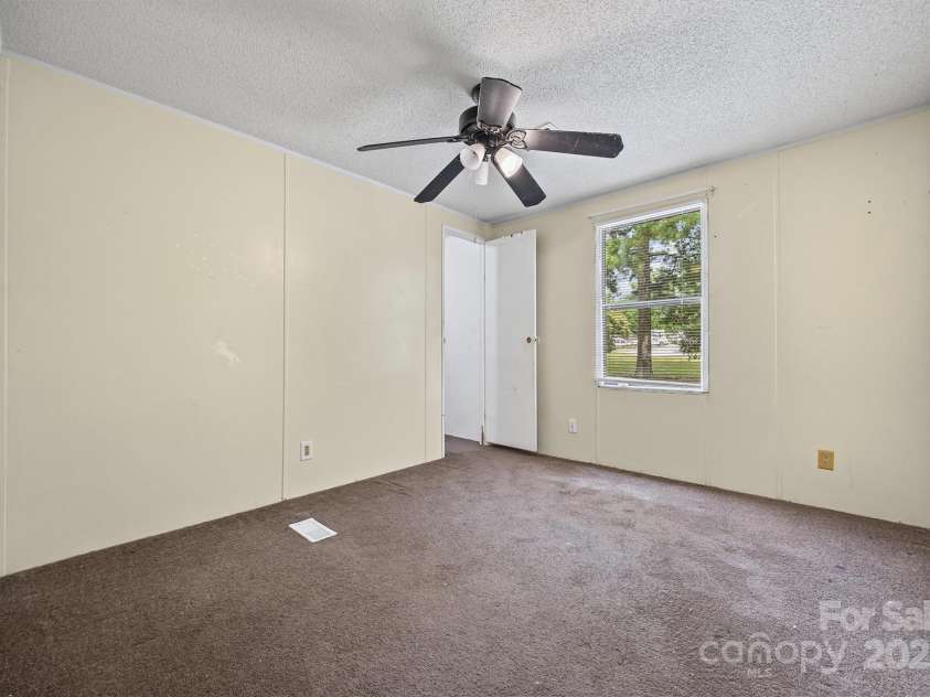 189 Schoolside Drive, Rock Hill, SC 29730.  MLS# CAR4293748, YatesRealty ID 34130. 