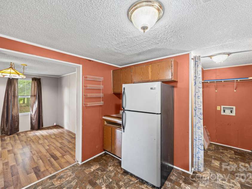 189 Schoolside Drive, Rock Hill, SC 29730.  MLS# CAR4293748, YatesRealty ID 34130. Kitchen