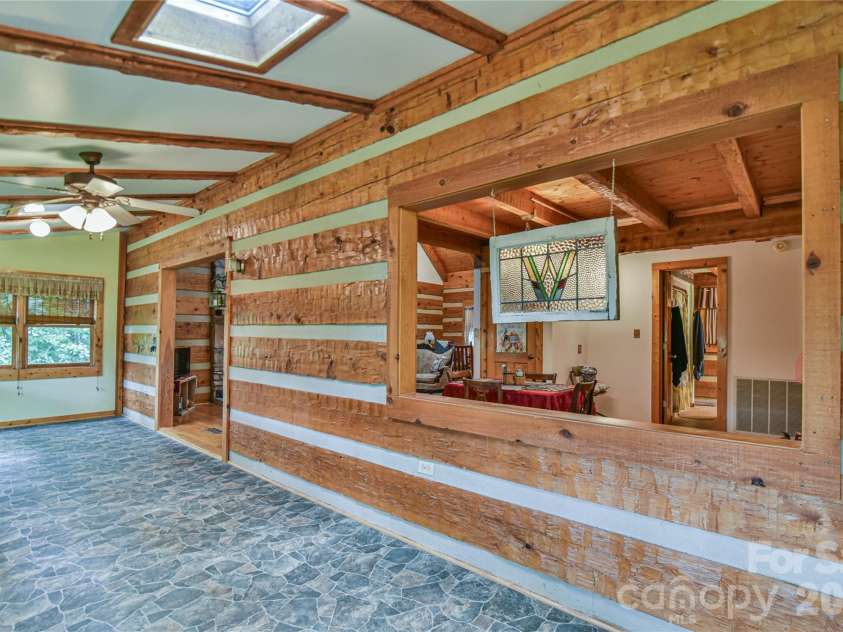 896 Aiken Road, Asheville, NC 28804.  MLS# CAR4397988, YatesRealty ID 34130. 