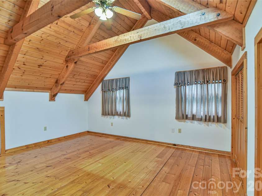 896 Aiken Road, Asheville, NC 28804.  MLS# CAR4397988, YatesRealty ID 34130. 