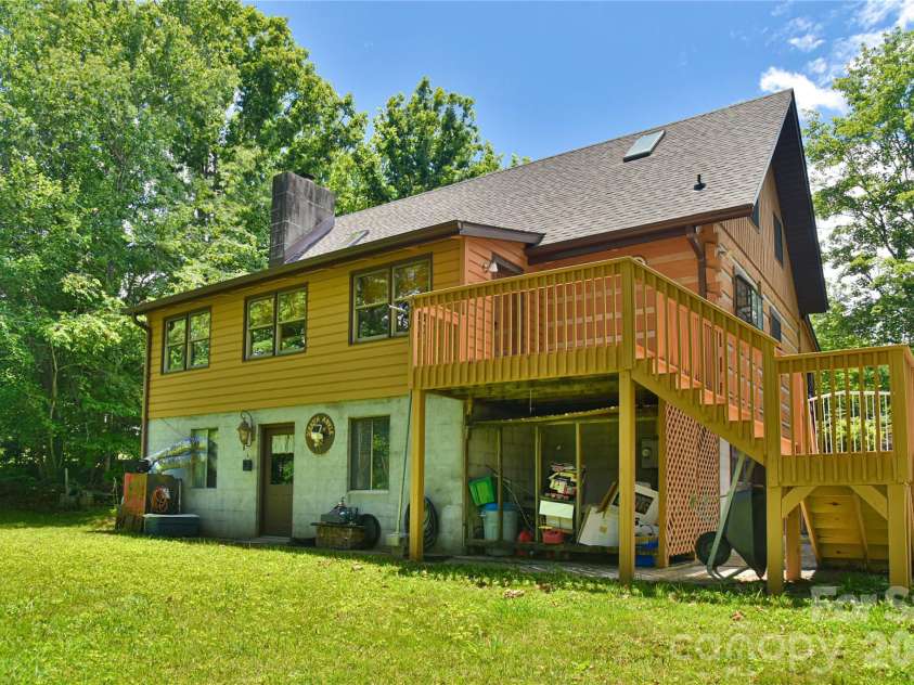 896 Aiken Road, Asheville, NC 28804.  MLS# CAR4397988, YatesRealty ID 34130. 