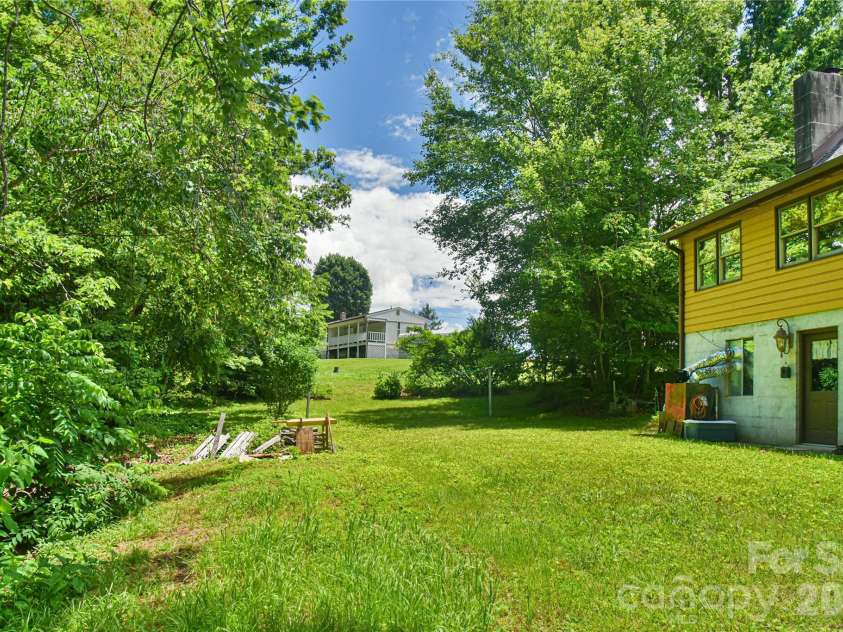 896 Aiken Road, Asheville, NC 28804.  MLS# CAR4397988, YatesRealty ID 34130. 