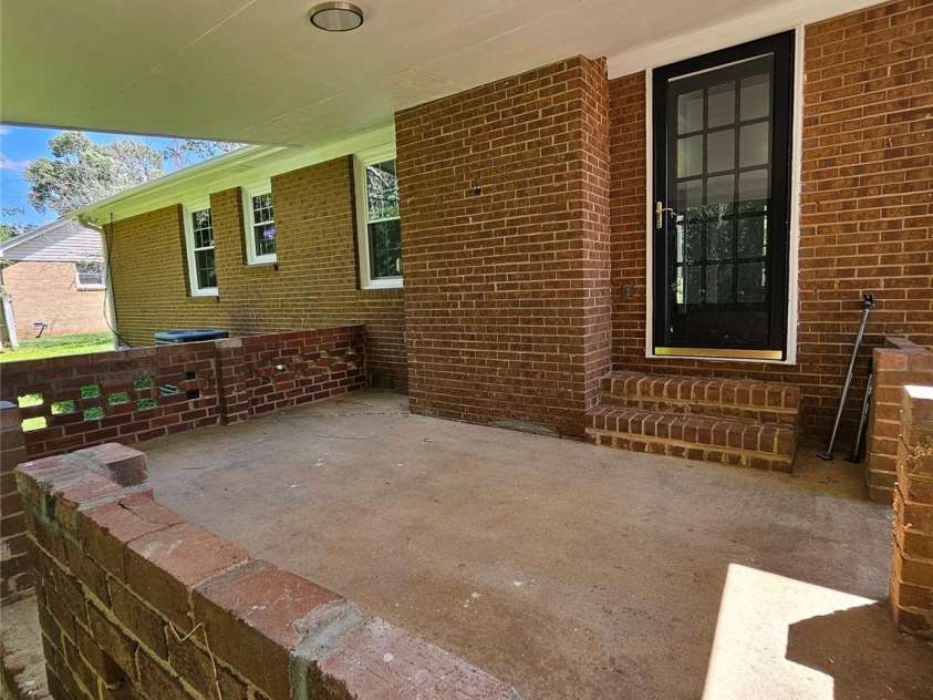 1109 Reid Harkey Road, Matthews, NC 28105.  MLS# CAR4253944, YatesRealty ID 34131. 