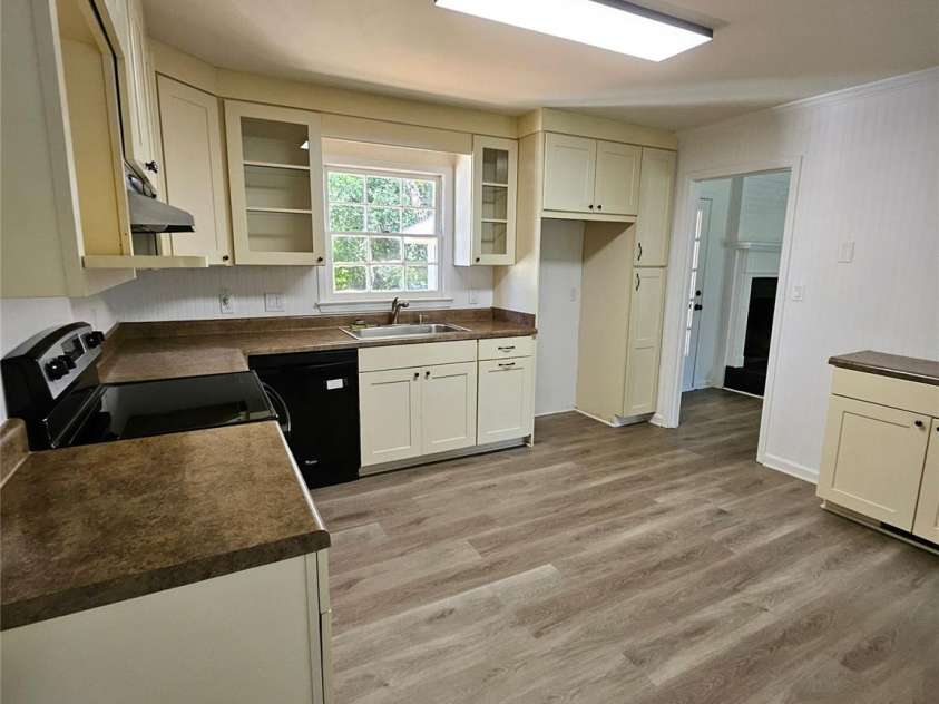 1109 Reid Harkey Road, Matthews, NC 28105.  MLS# CAR4253944, YatesRealty ID 34131. 